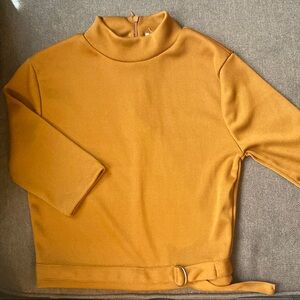 NWOT Mustard Gold cropped top size S